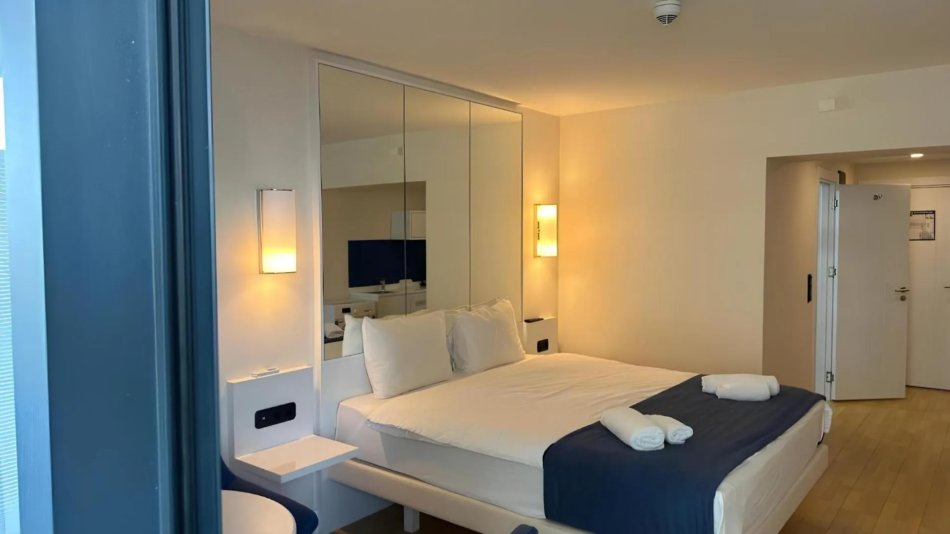 Seaview Suite With Panoramic View Batumi Apartmán