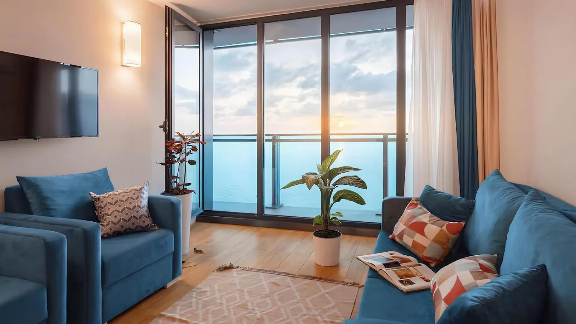 Seaview Suite With Panoramic View Batumi Apartmán