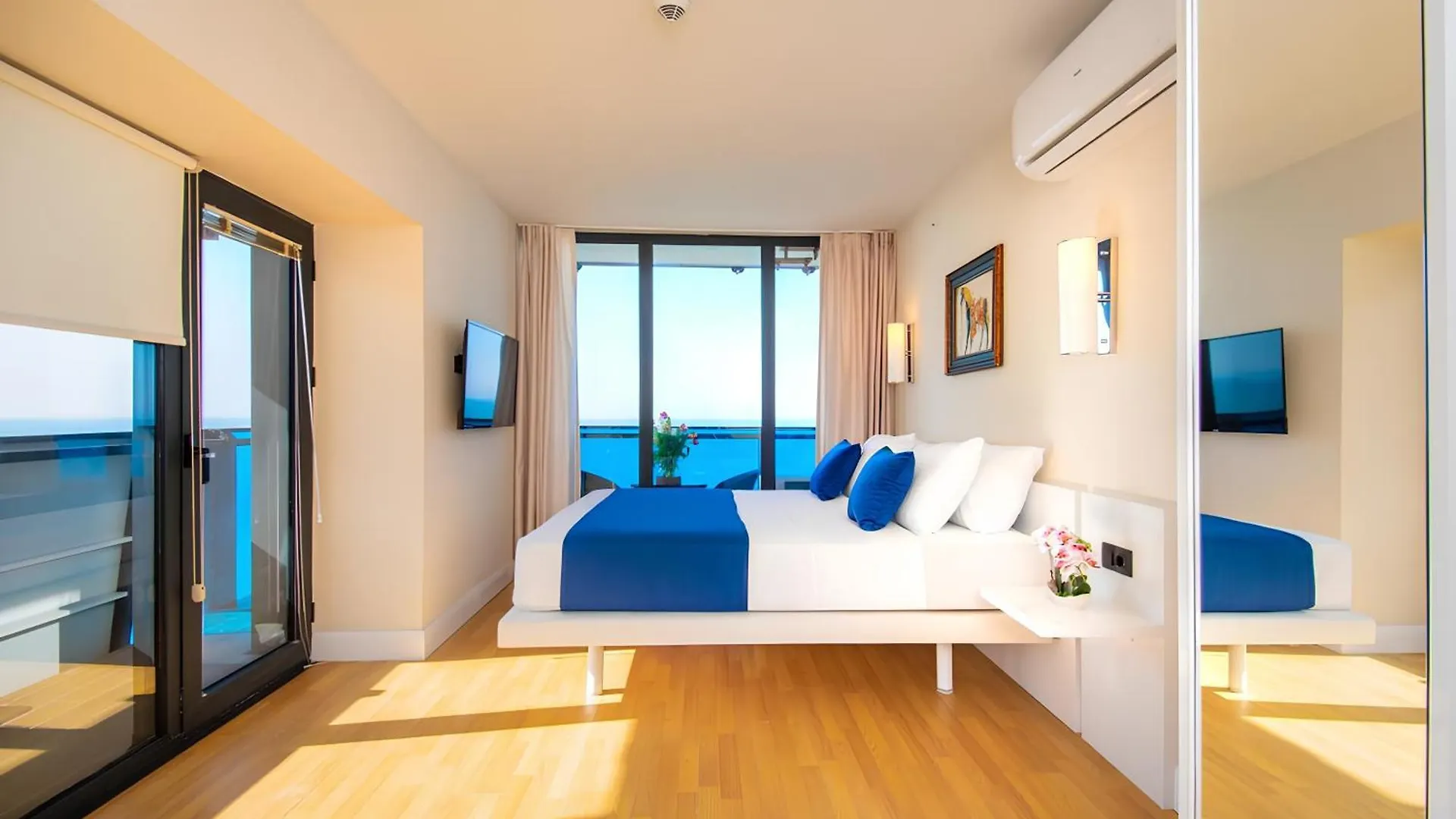 Seaview Suite With Panoramic View Batumi Apartmán